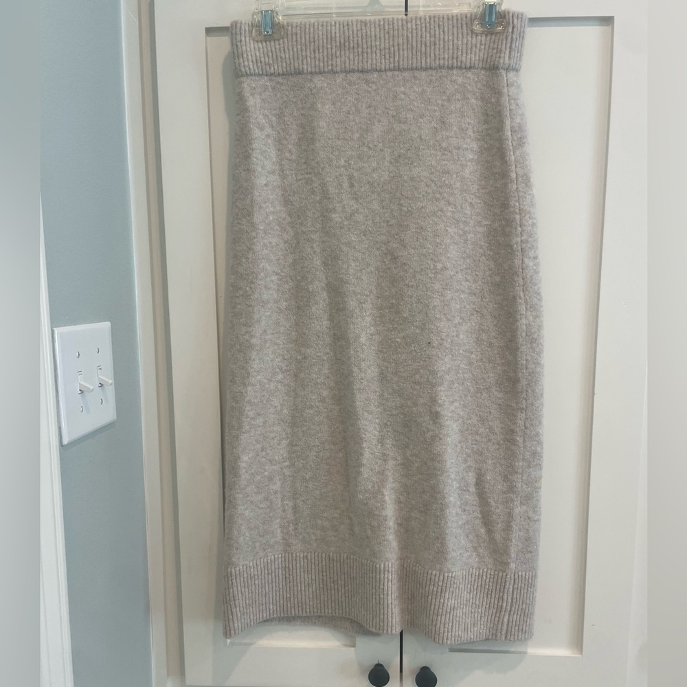 H&M knit midi skirt